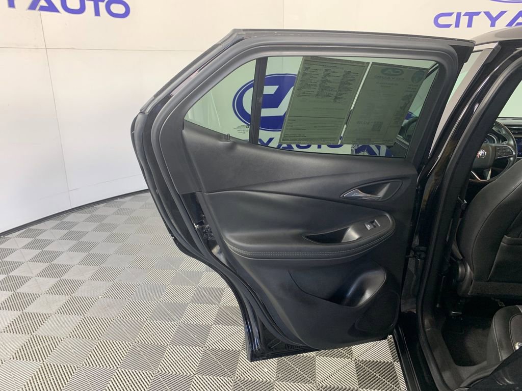 Used 2021 Buick Encore GX Preferred image 30