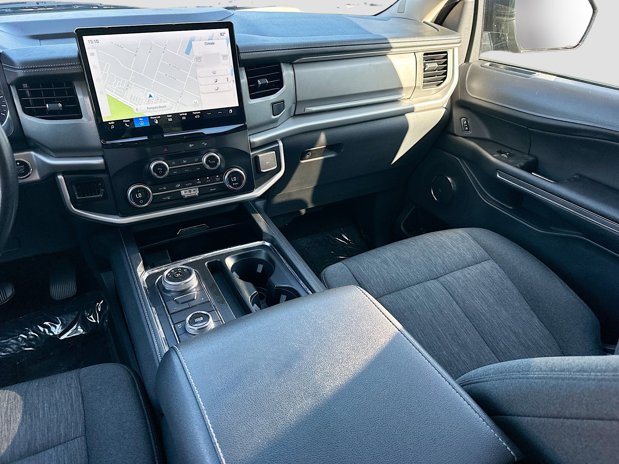 Used 2022 Ford Expedition XLT image 22