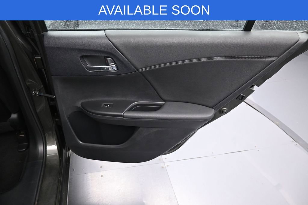 Used 2013 Honda Accord EX image 33