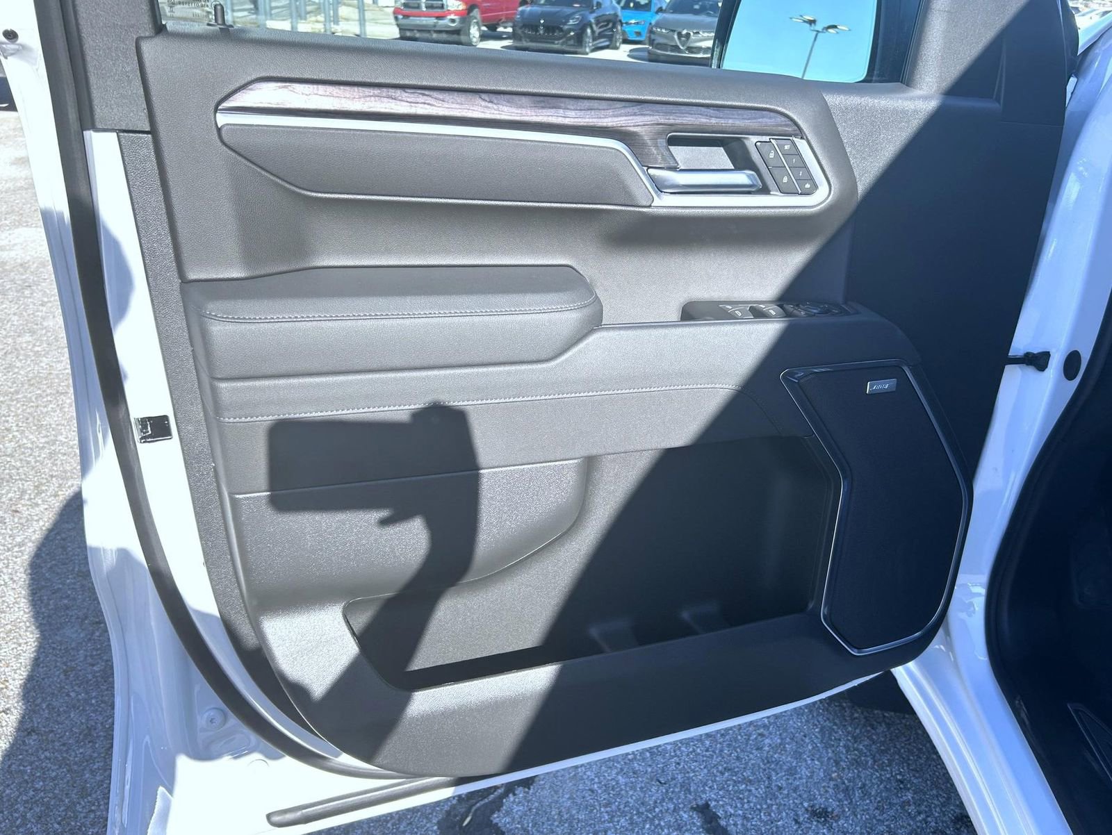 New 2026 Chevrolet Silverado 1500 LTZ w/ LTZ Premium Package image 9