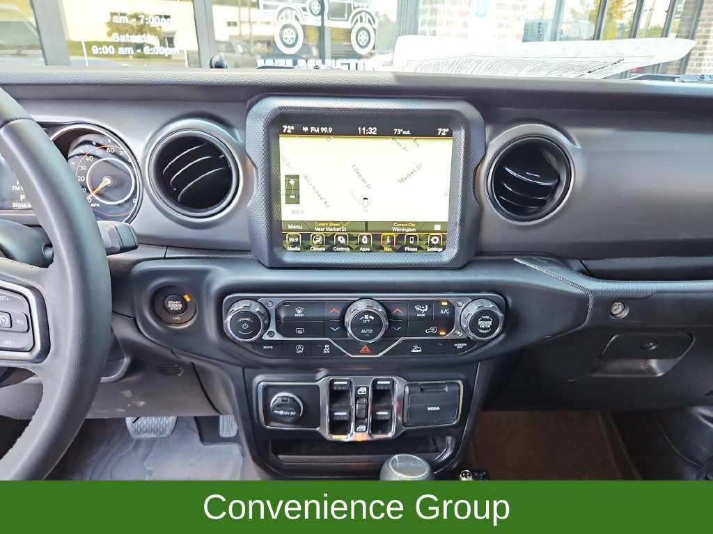 Used 2023 Jeep Gladiator Sport AWD/4WD image 16