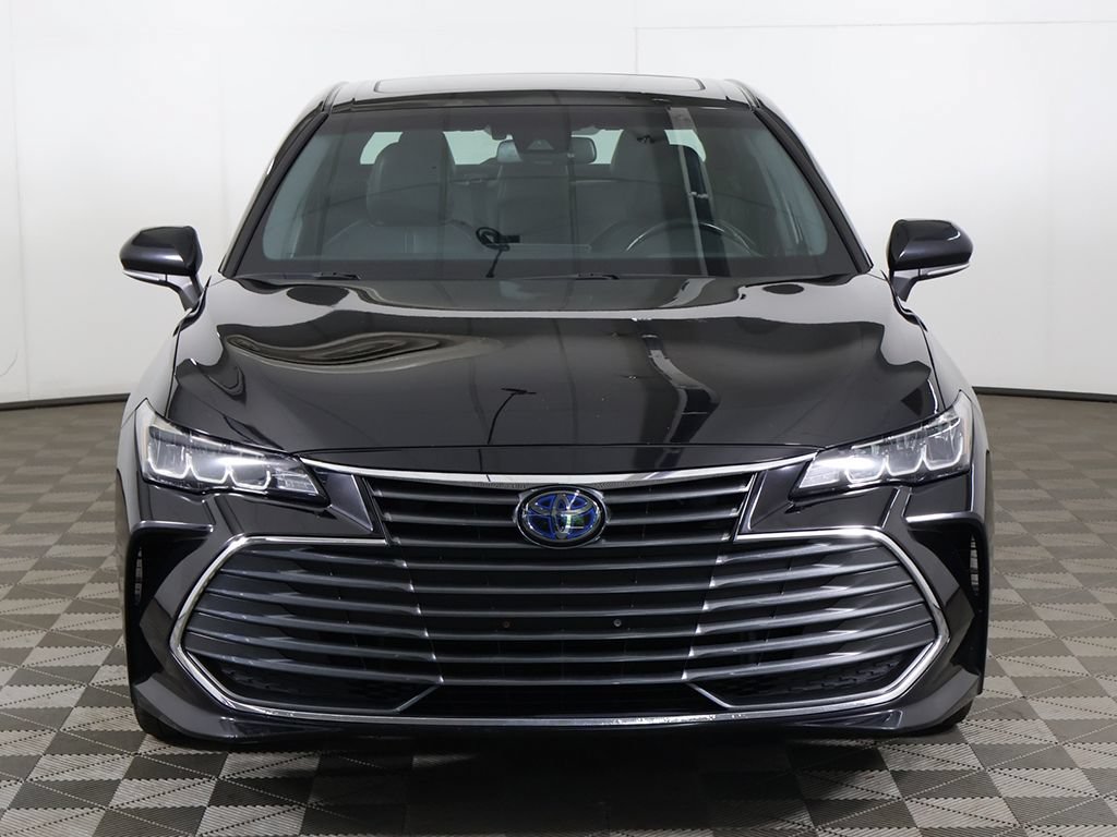 Used 2019 Toyota Avalon XLE w/ Moonroof Package FWD image 11