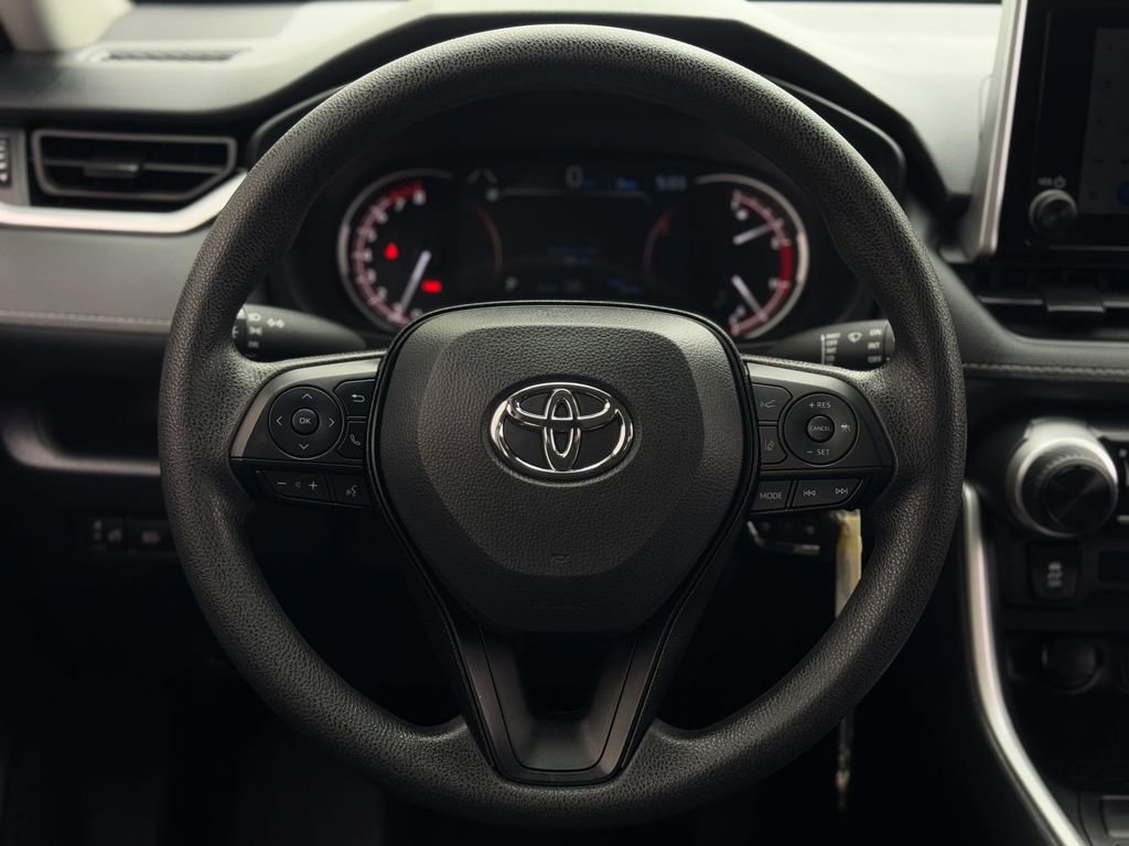 Certified 2025 Toyota RAV4 LE AWD/4WD image 14