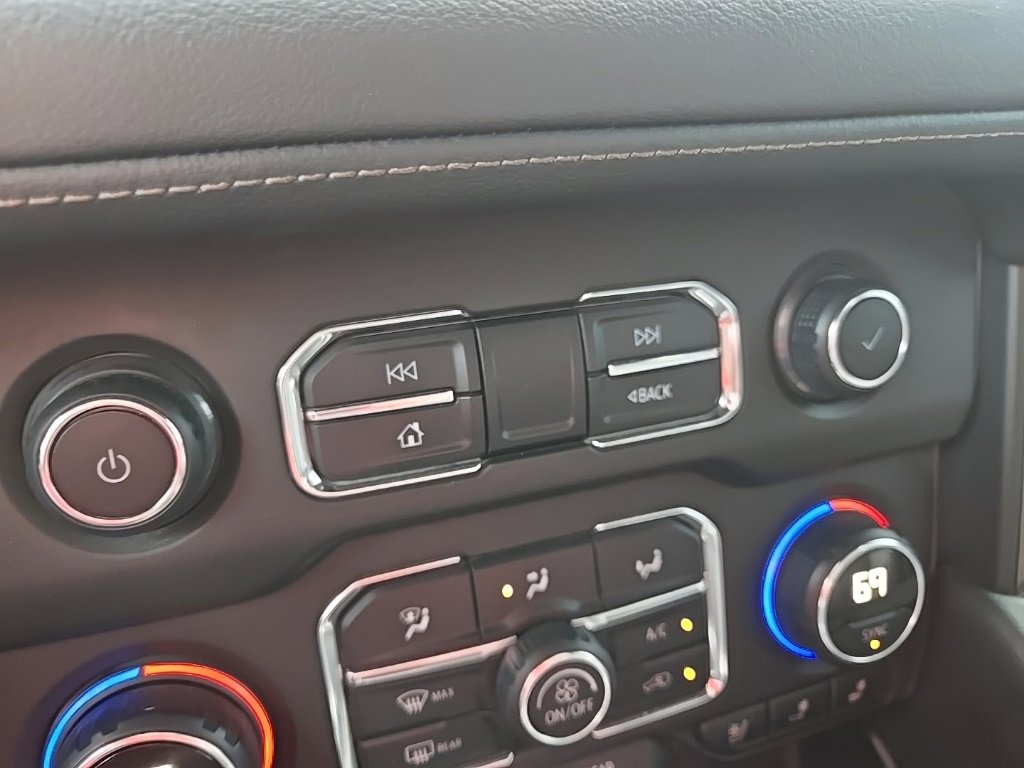 Used 2021 Chevrolet Tahoe High Country image 59