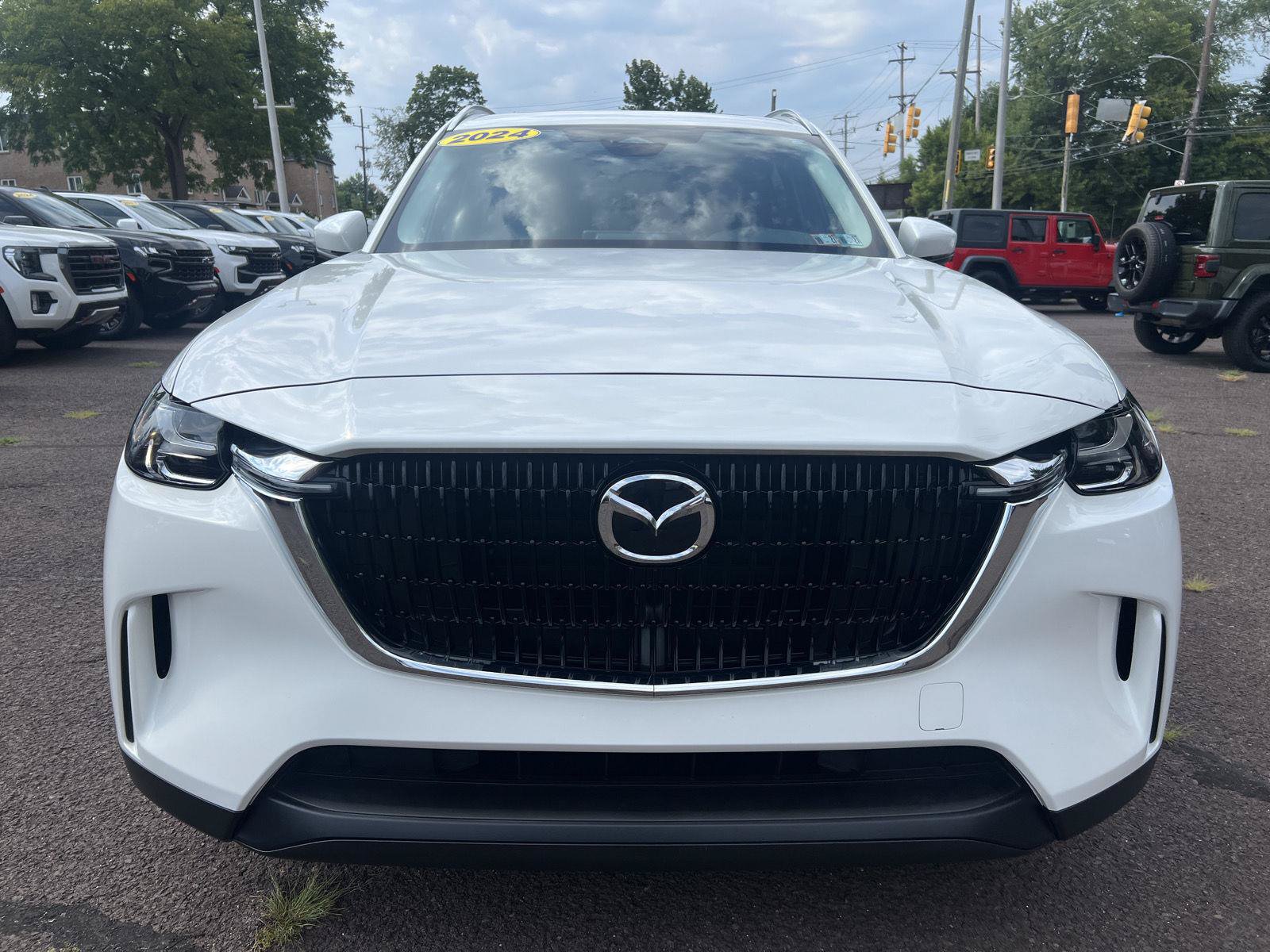 Used 2024 MAZDA CX-90 3.3 Turbo w/ Preferred Package AWD/4WD image 2