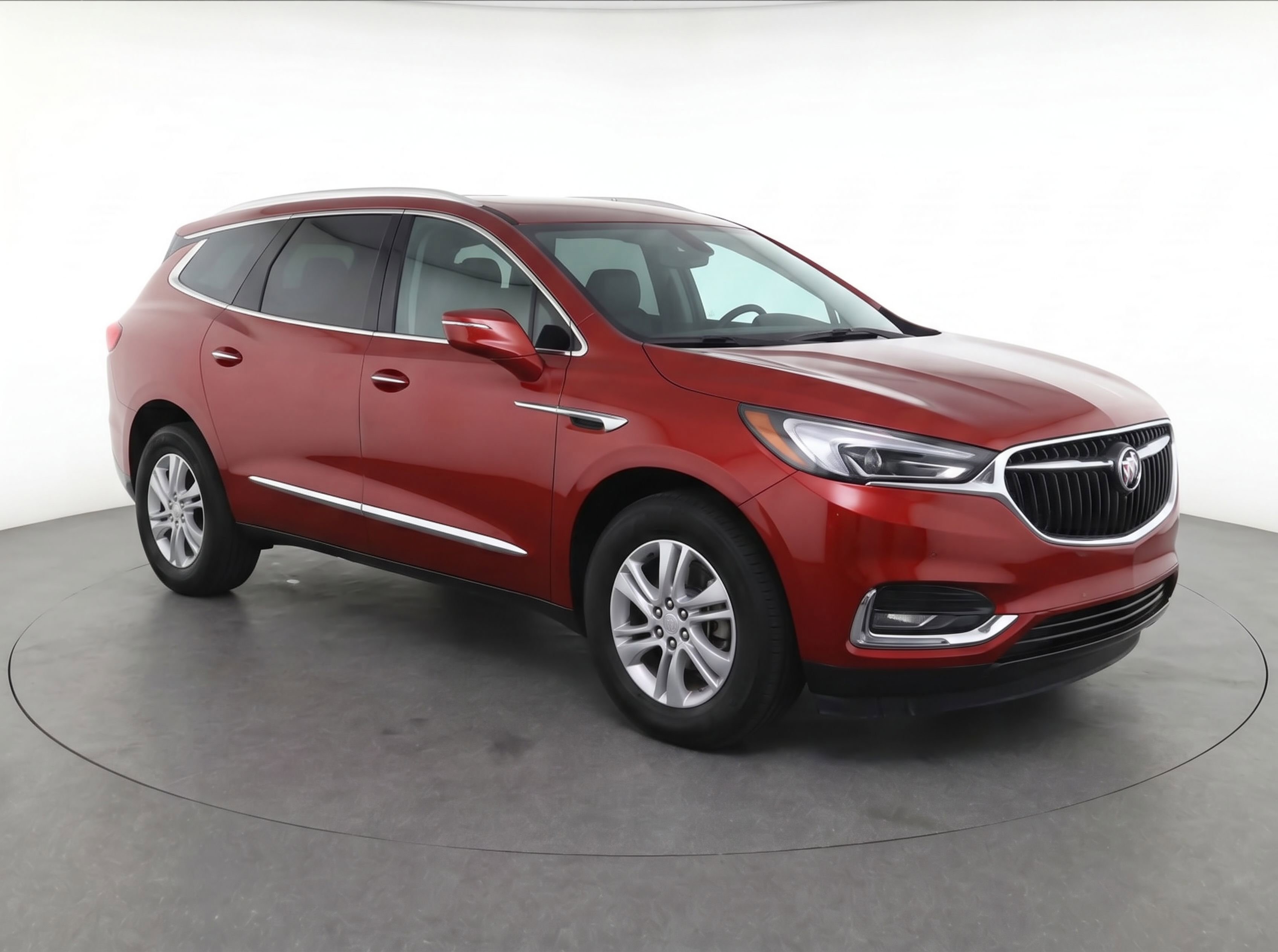 Used 2019 Buick Enclave Essence FWD image 2