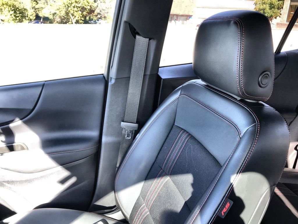 Used 2023 Chevrolet Equinox RS image 23