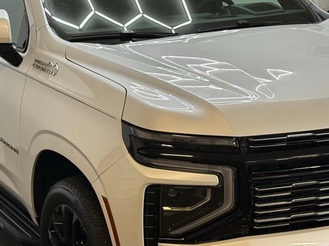Used 2025 Chevrolet Suburban High Country w/ Sun And Tow Package image 2