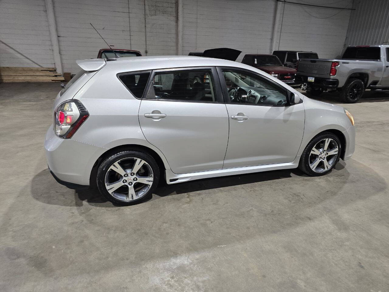 Used 2009 Pontiac Vibe GT FWD image 14