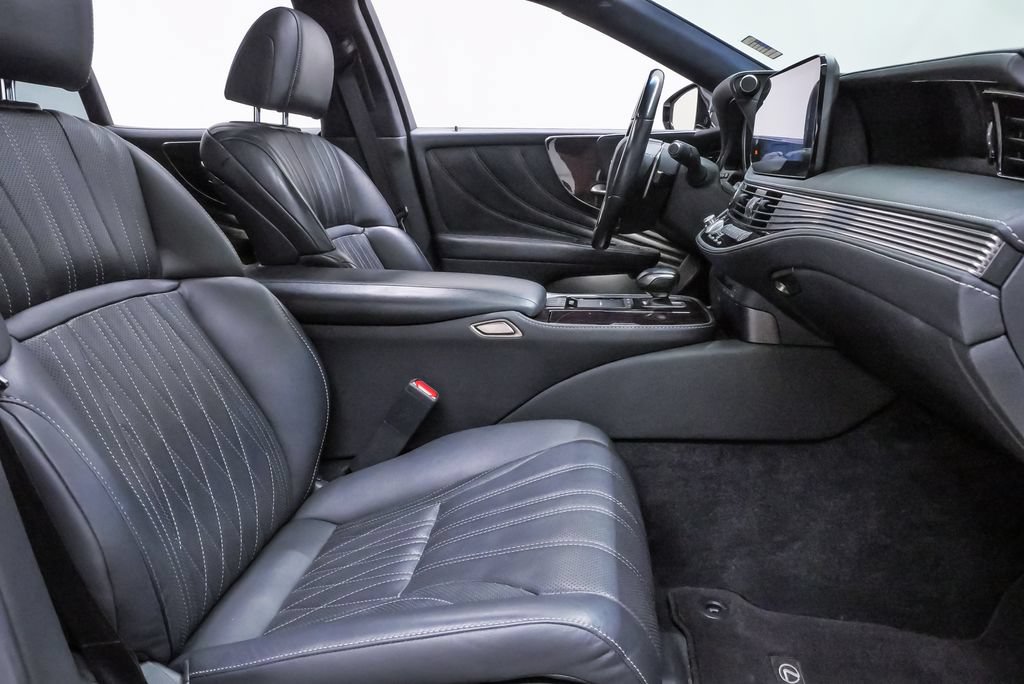 Used 2021 Lexus LS 500 w/ Interior Upgrade Package RWD image 14