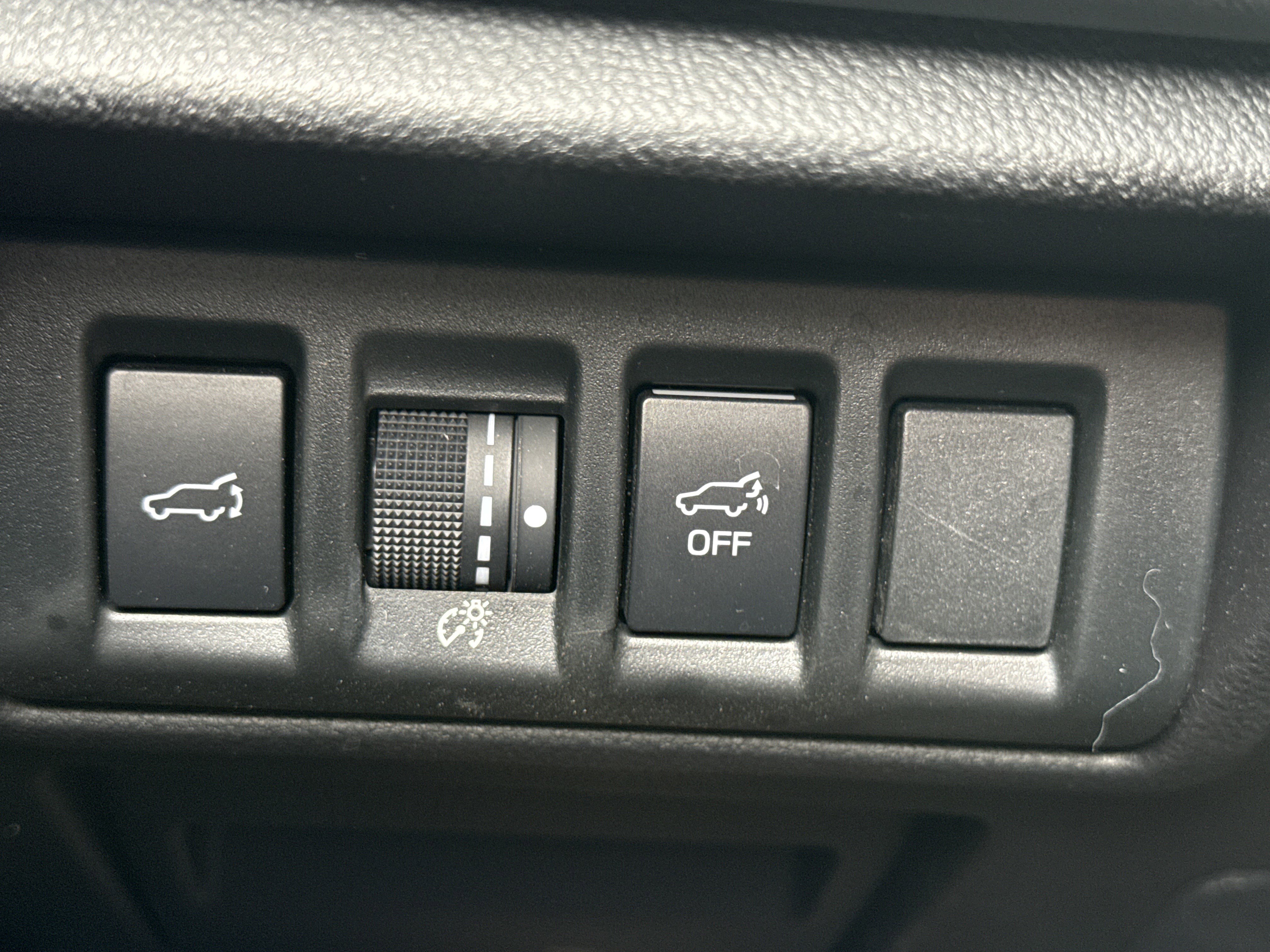 Certified 2025 Subaru Outback Limited XT AWD/4WD image 33