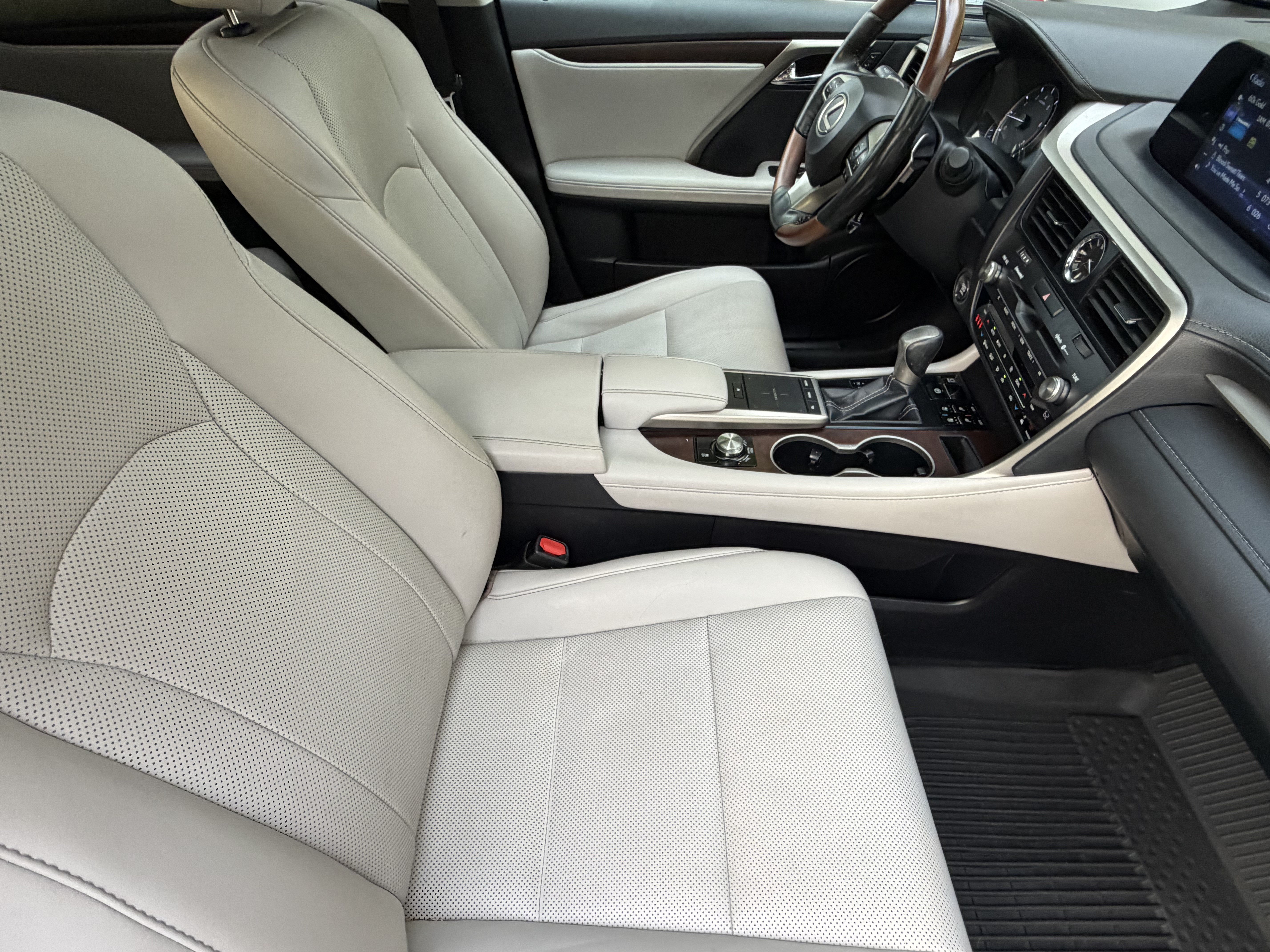 Used 2021 Lexus RX 350 FWD w/ Premium Package image 43