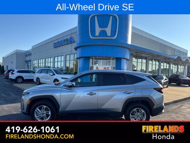 Used 2025 Hyundai Tucson SE AWD/4WD image 1