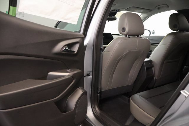 New 2026 Chevrolet Trax ACTIV w/ Driver Confidence Package FWD image 24