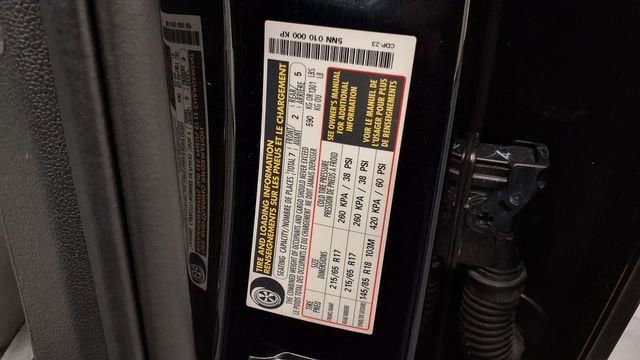 Used 2024 Volkswagen Tiguan S image 32