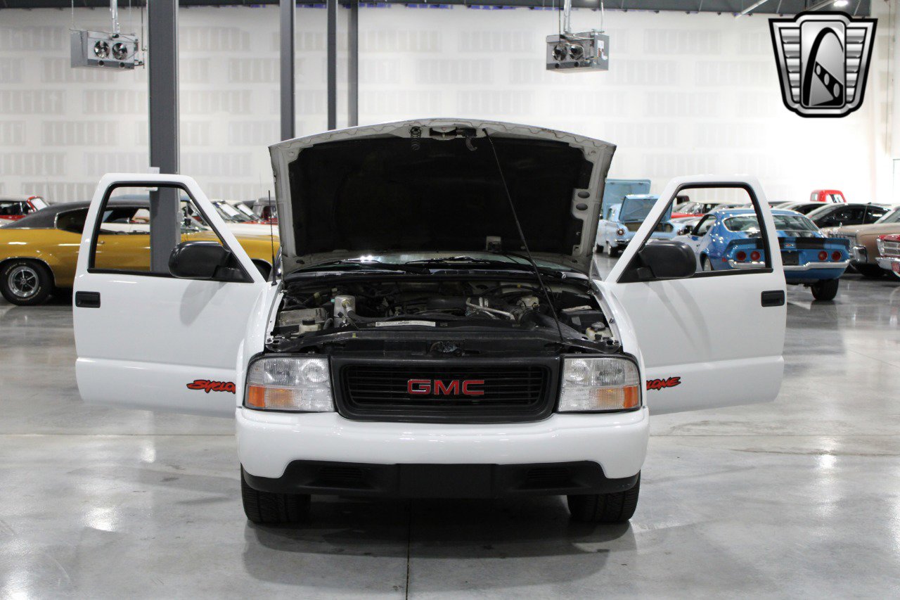 Used 2003 GMC Sonoma SLS w/ SLS Preferred Equipment Group image 21