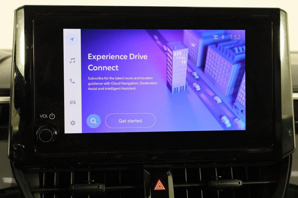 Used 2025 Toyota Corolla LE w/ Convenience Package image 32