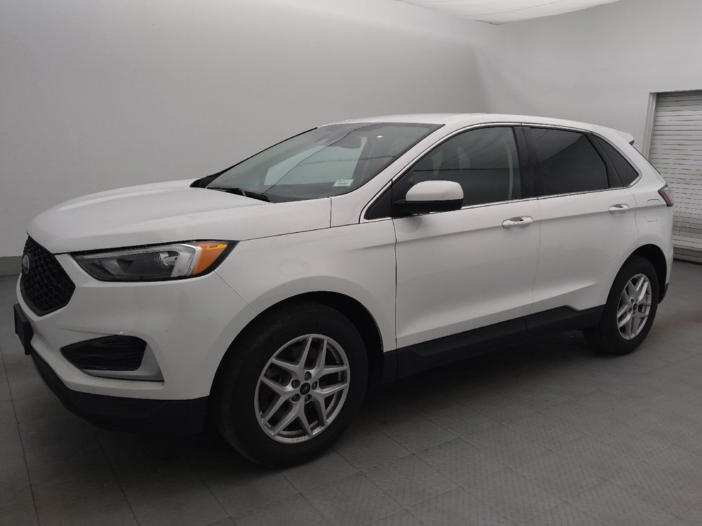 Used 2024 Ford Edge SEL image 2