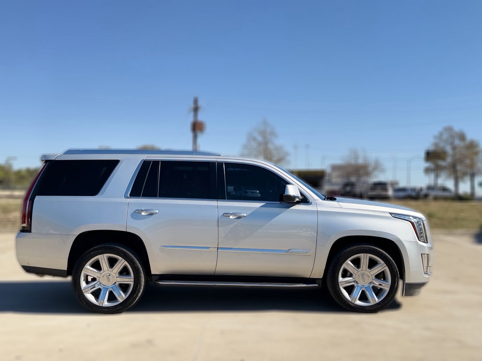 Used 2016 Cadillac Escalade Luxury AWD/4WD image 7