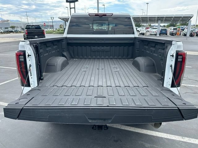 Certified 2025 GMC Sierra 3500 AT4 w/ Technology Package AWD/4WD image 25