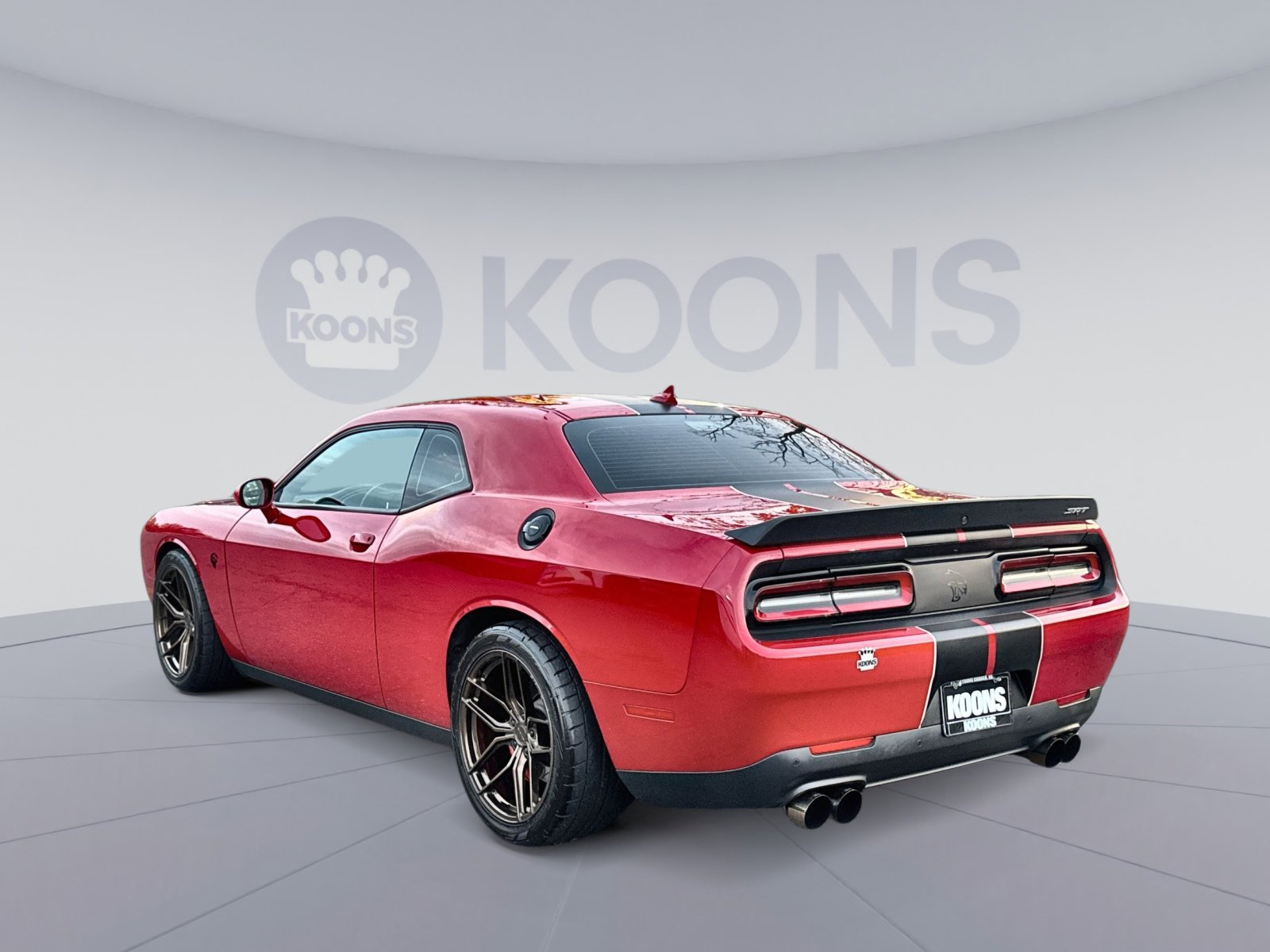 Used 2016 Dodge Challenger SRT Hellcat image 4