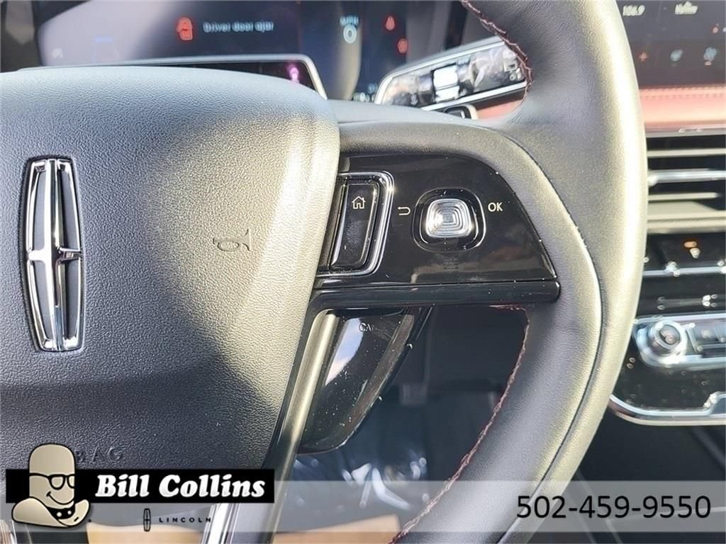 New 2024 Lincoln Corsair Reserve FWD image 17
