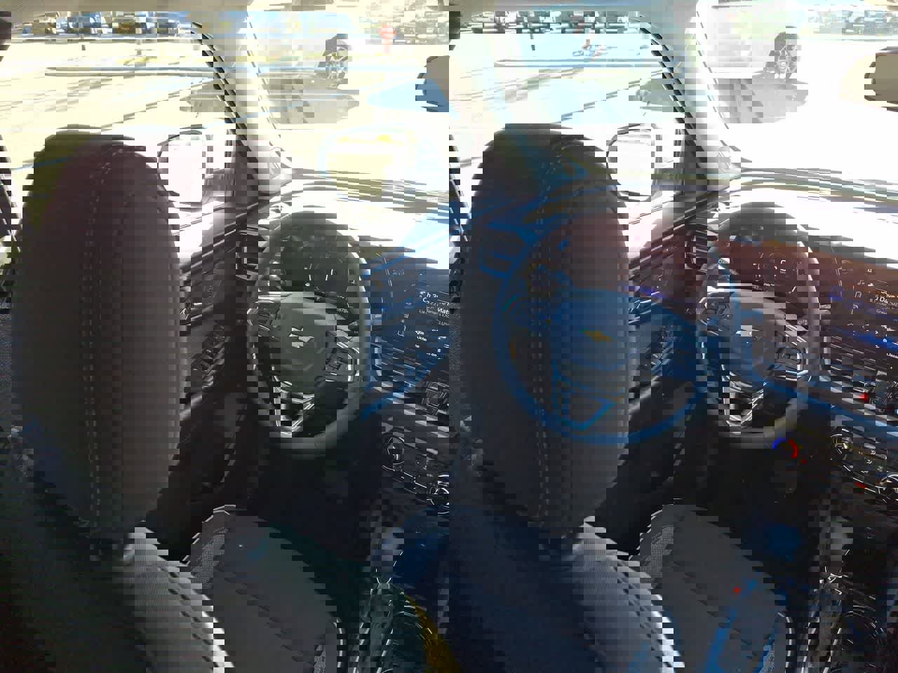 Used 2024 Chevrolet TrailBlazer LT w/ LT Cold Weather Package image 15