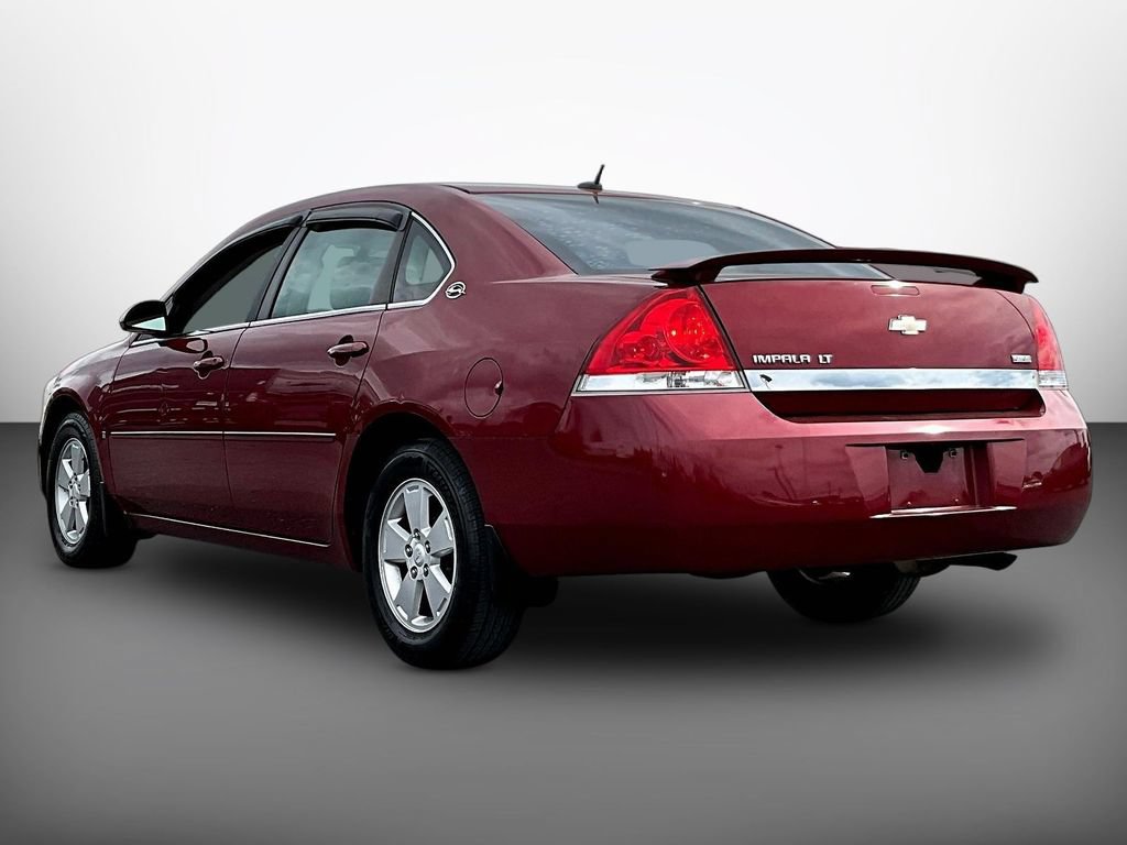 Used 2008 Chevrolet Impala LT w/ Luxury Edition Package FWD image 4