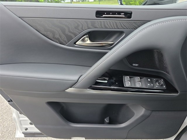 New 2025 Lexus LX 700h Overtrail image 24