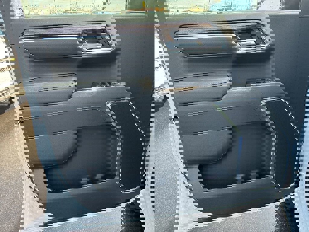 New 2026 Chevrolet Silverado 1500 LT image 16