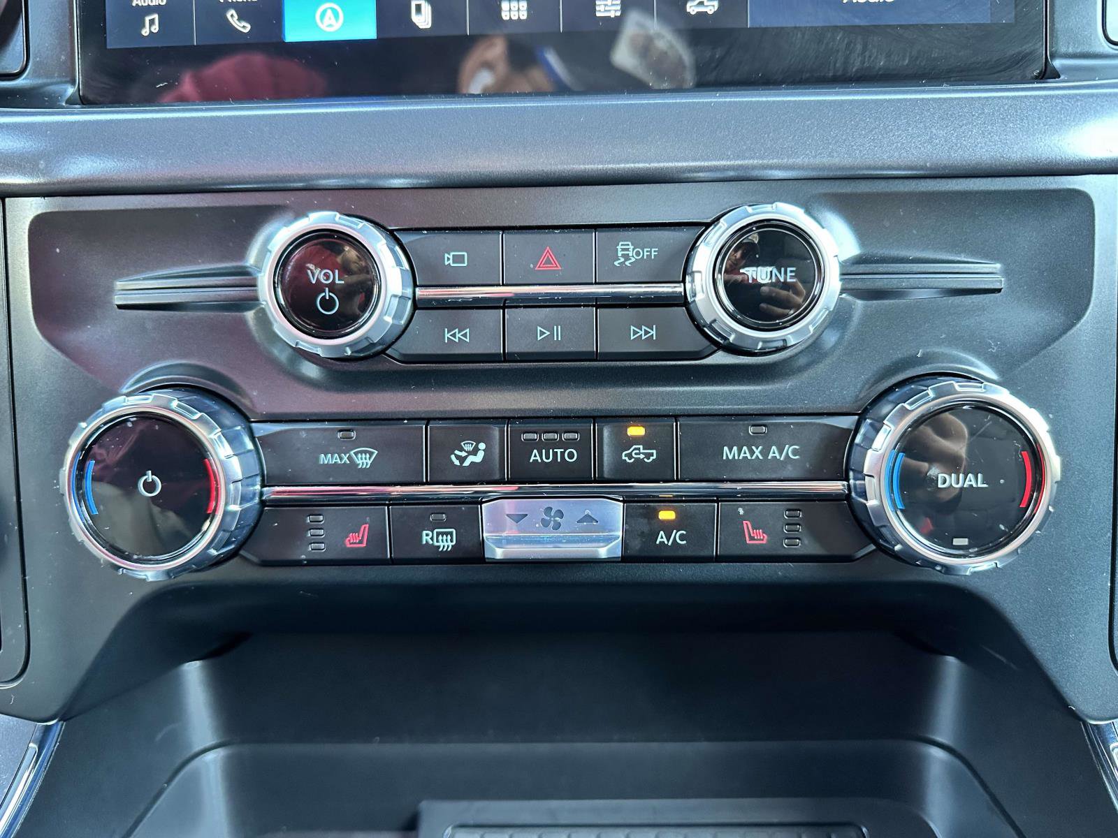 Used 2025 Ford F150 XLT w/ Equipment Group 302A MID image 24