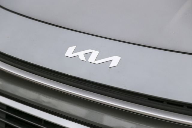 New 2026 Kia Niro LX FWD image 6