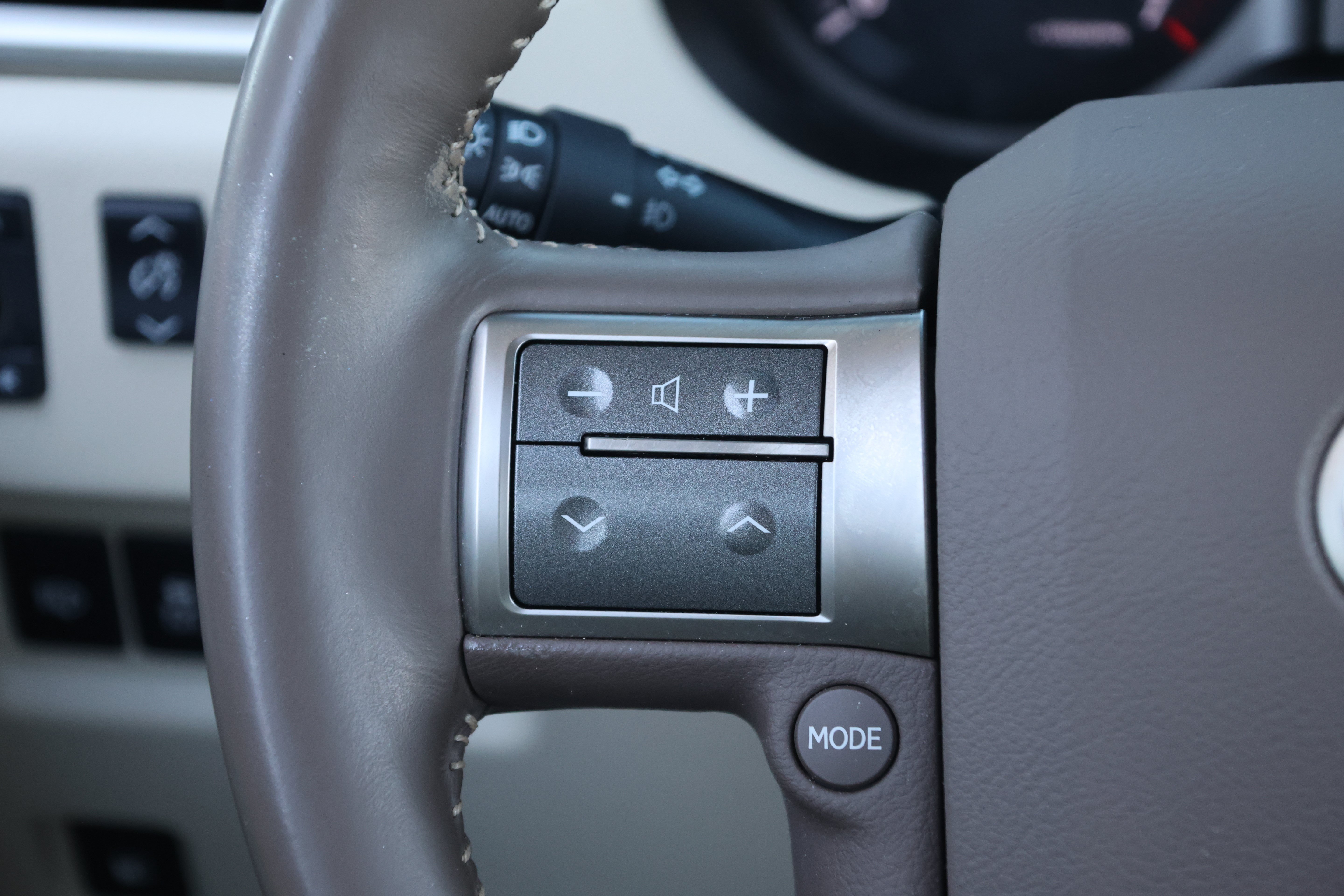Used 2019 Lexus GX 460 Premium AWD/4WD image 29