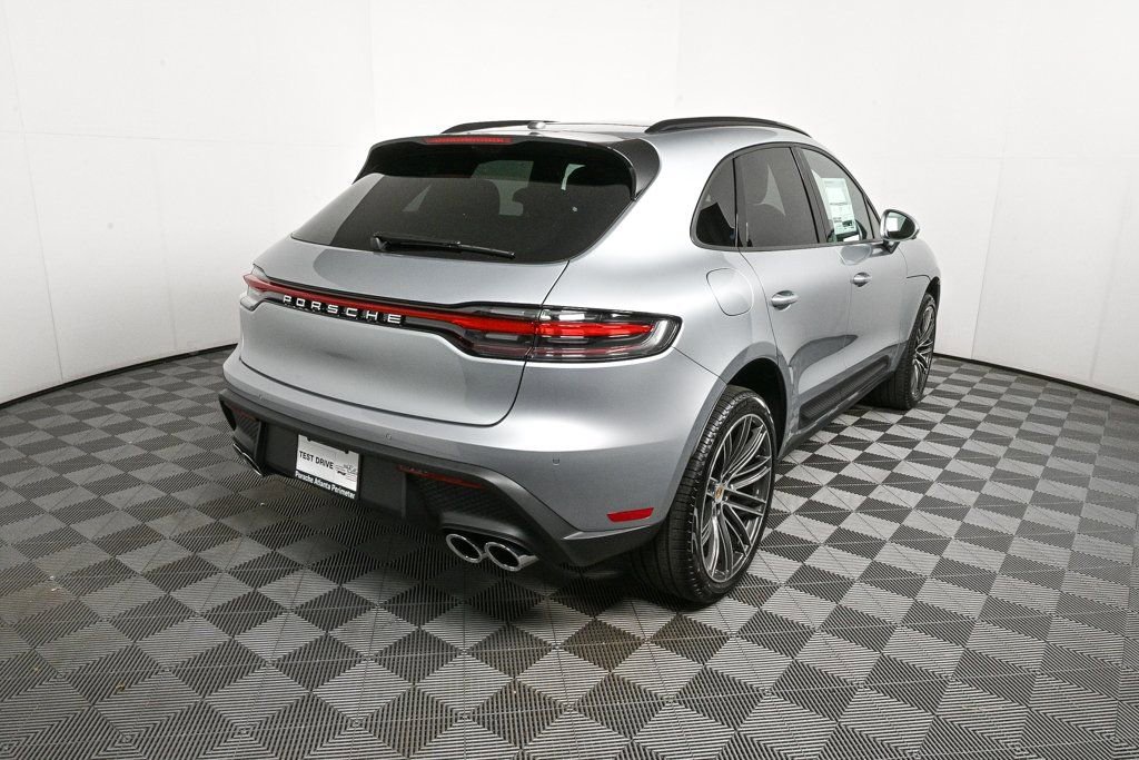 Certified 2026 Porsche Macan AWD/4WD image 28