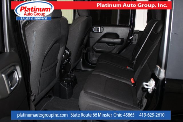 Used 2019 Jeep Wrangler Unlimited Sahara w/ Safety Group image 25