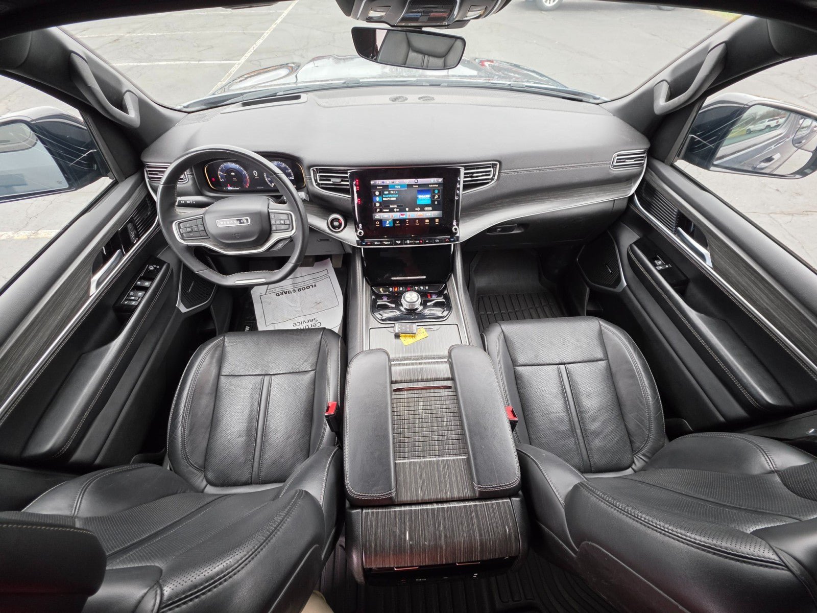 Used 2023 Jeep Wagoneer Series III w/ Convenience Group I AWD/4WD image 28