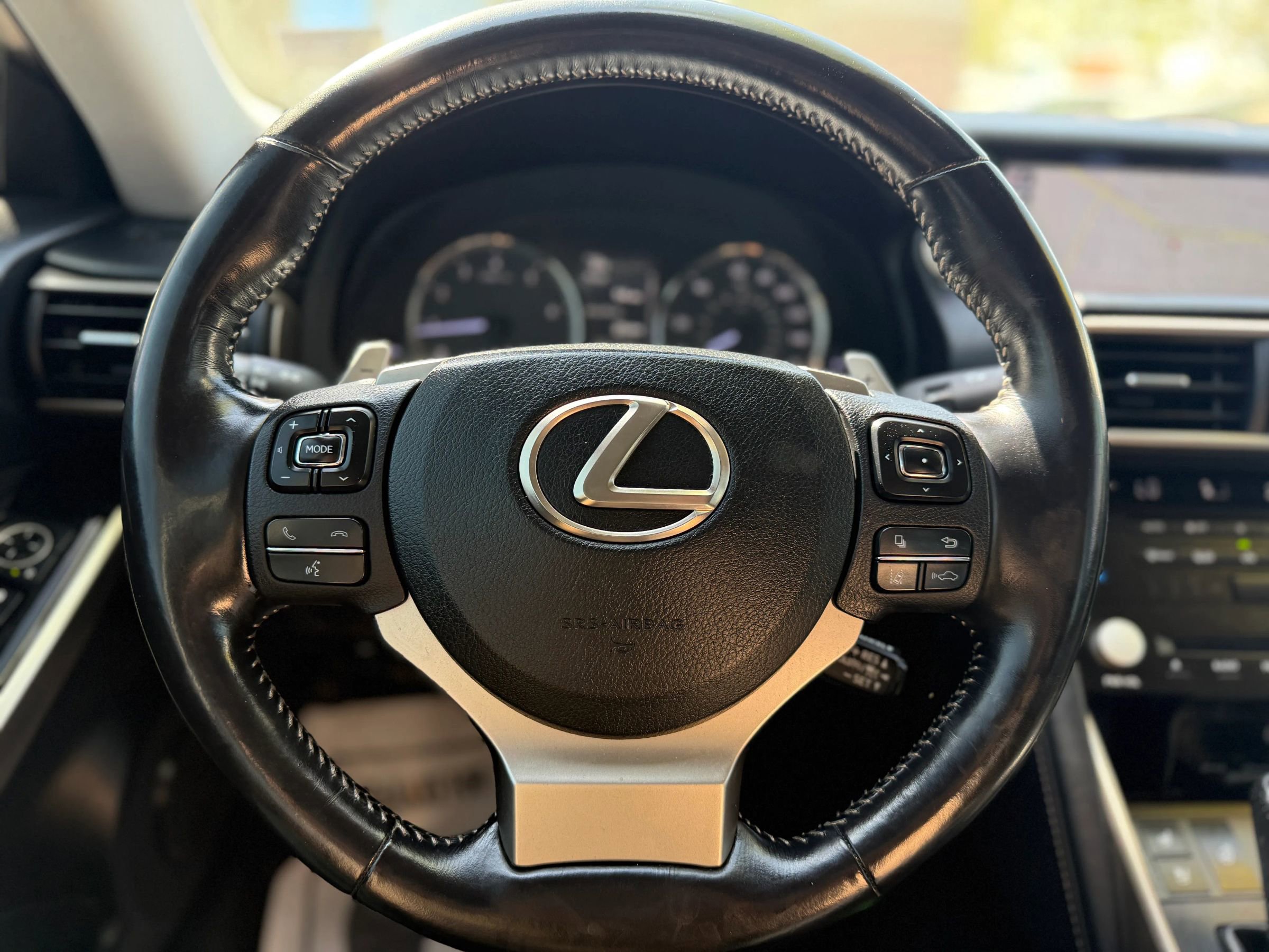 Used 2018 Lexus IS 350 AWD image 21
