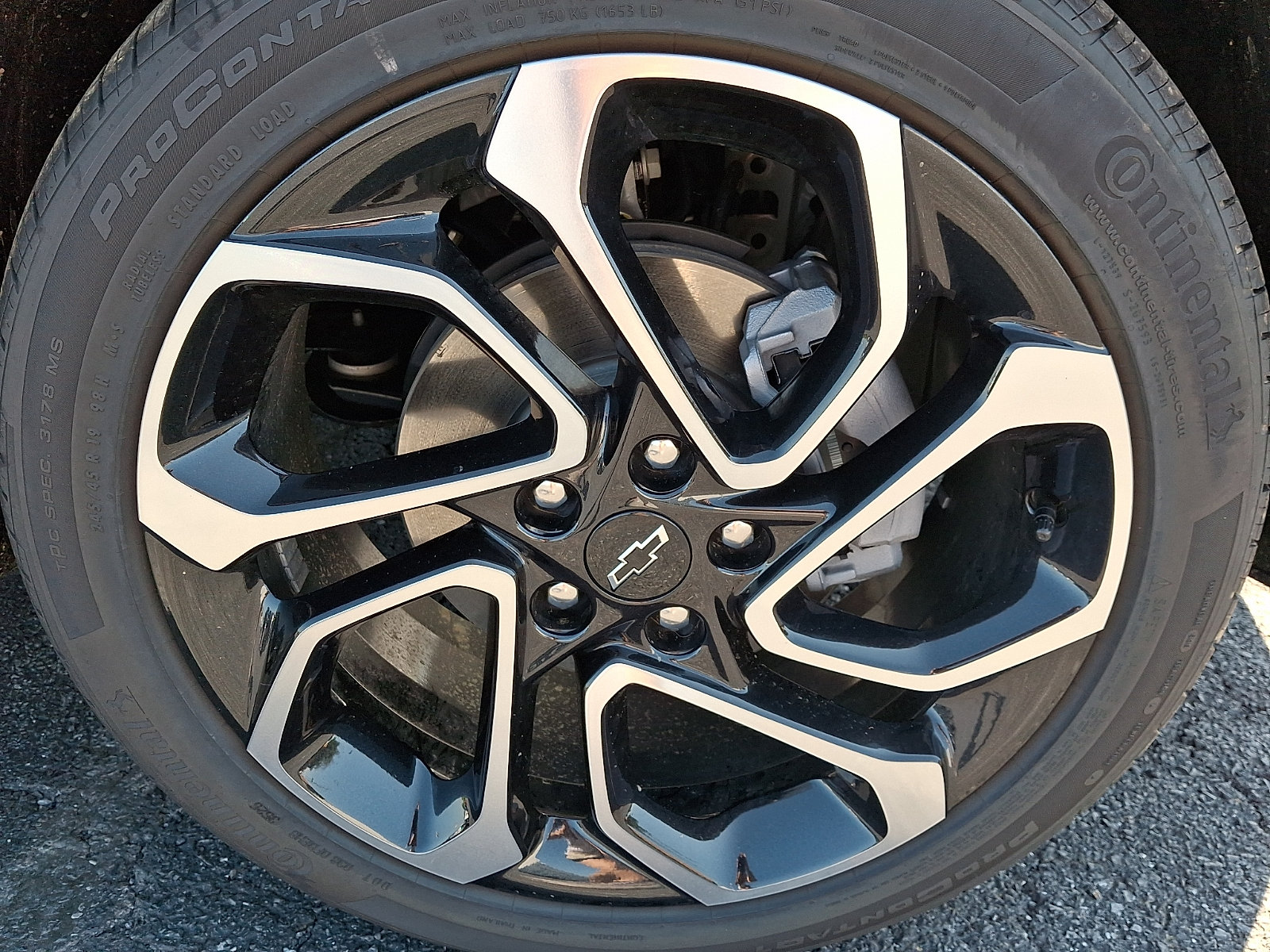 Certified 2026 Chevrolet Trax RS w/ Sunroof Package FWD image 8