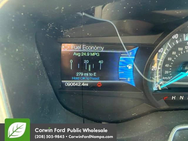 Used 2016 Ford Fusion SE FWD image 11