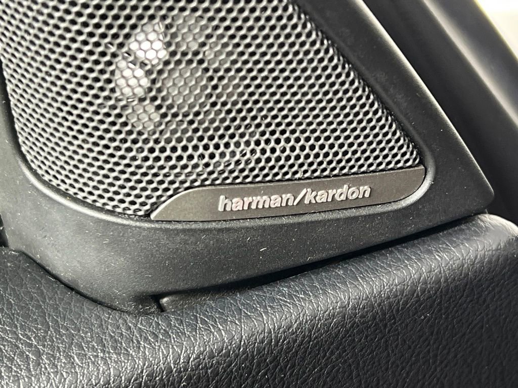 Used 2020 BMW M4 Coupe w/ M Driver's Package image 22