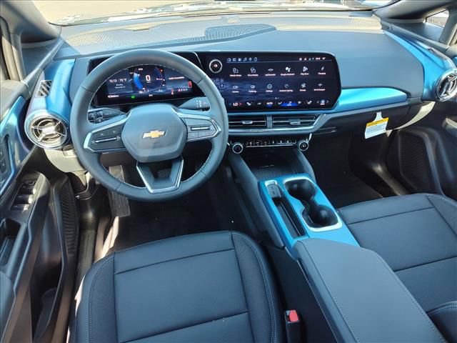 New 2026 Chevrolet Equinox EV LT image 8