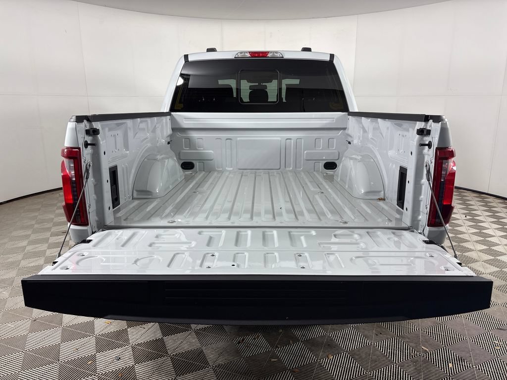 New 2026 Ford F150 XLT w/ Equipment Group 302A MID AWD/4WD image 27