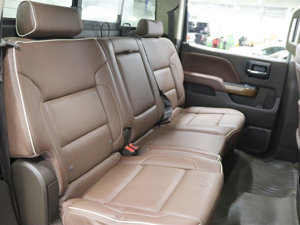 Used 2018 Chevrolet Silverado 1500 High Country image 16