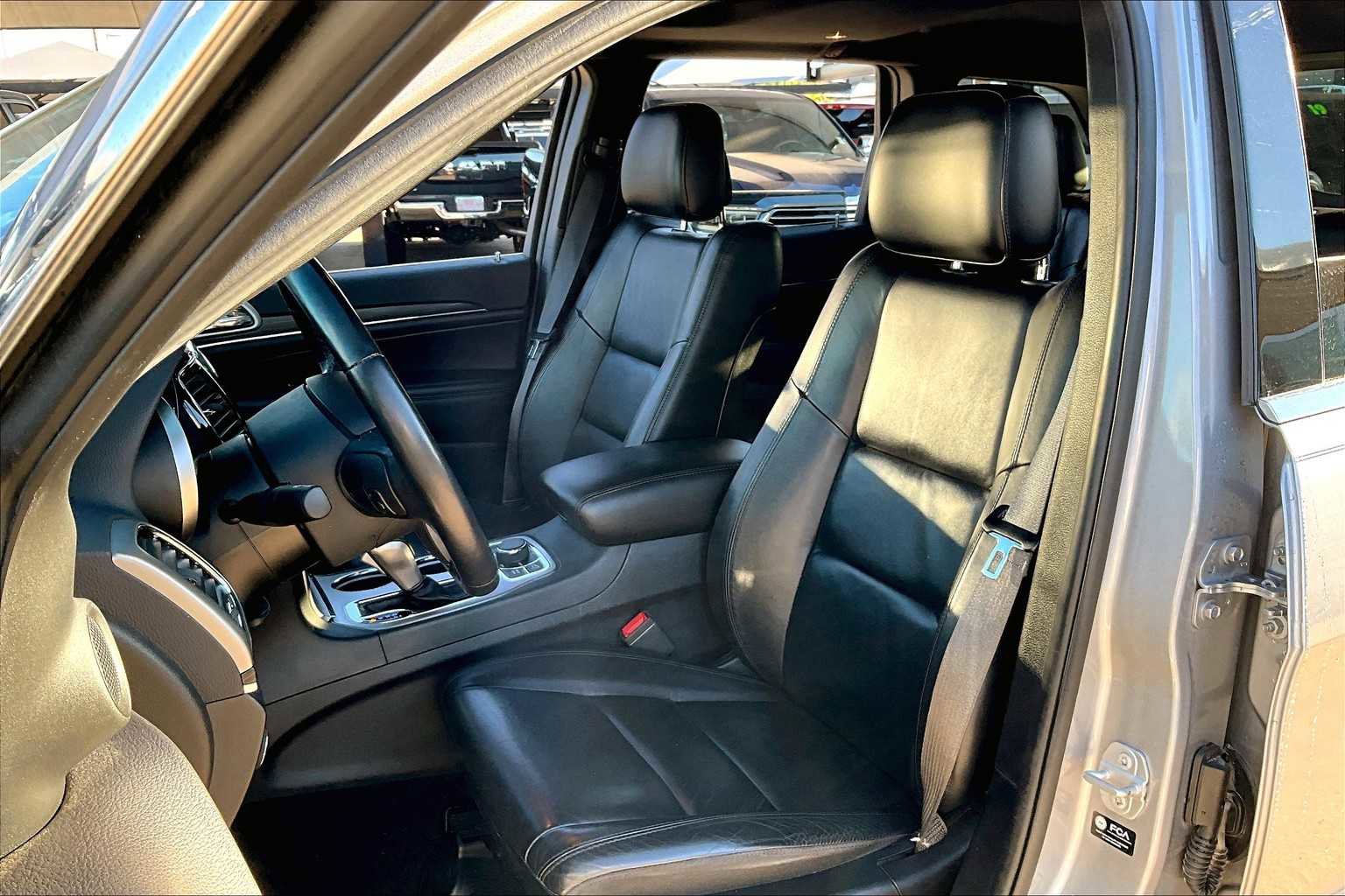 Used 2021 Jeep Grand Cherokee Limited image 10