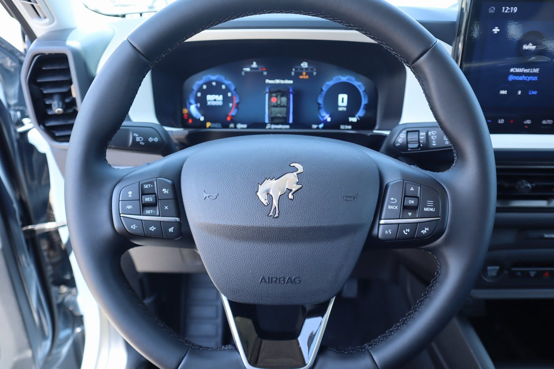 New 2025 Ford Bronco Sport Heritage w/ Convenience Package AWD/4WD image 3