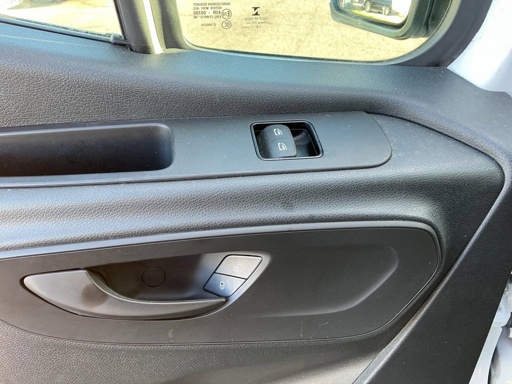 Used 2019 Mercedes-Benz Sprinter 144 image 16
