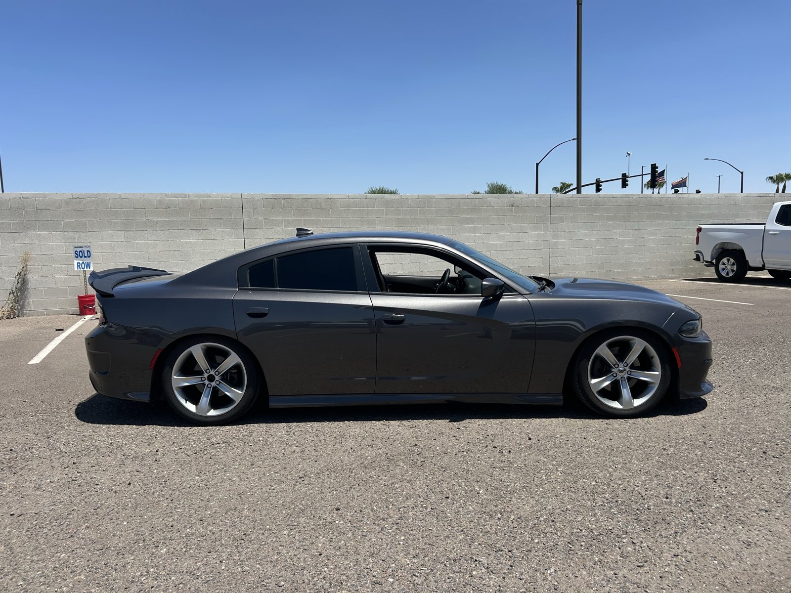 Used 2018 Dodge Charger R/T RWD image 5