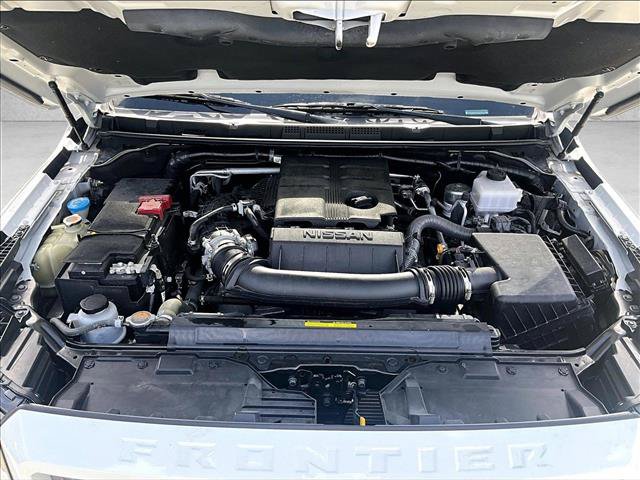 Used 2024 Nissan Frontier SL w/ Technology Package RWD image 11