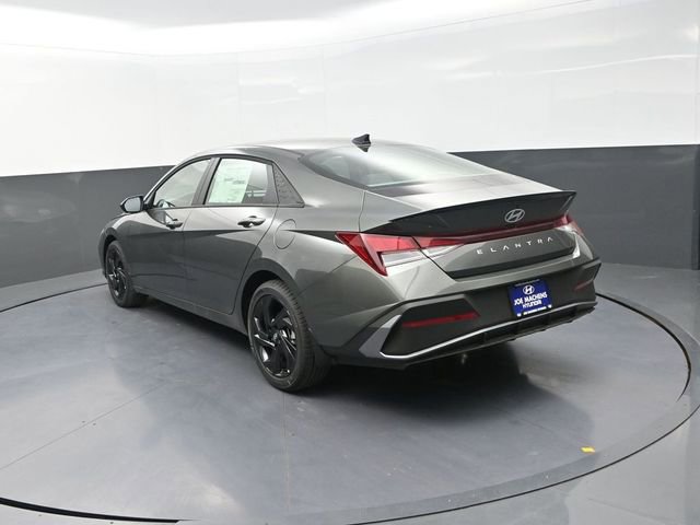 New 2026 Hyundai Elantra Sport FWD image 6