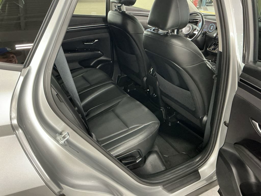 Used 2024 Hyundai Tucson Limited AWD/4WD image 15